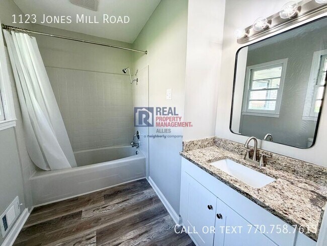 Building Photo - 1123 Jones Mill Rd