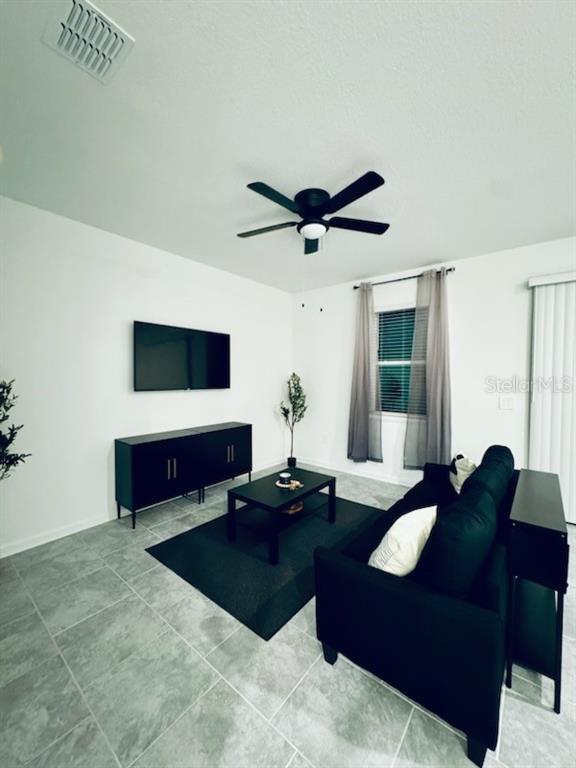 Building Photo - 3185 Laurent Lp