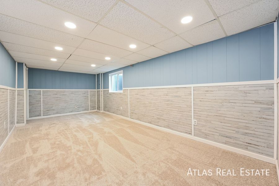 Building Photo - 16729 E Layton Ave