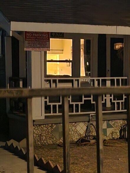 Building Photo - 4312 Walton Ave