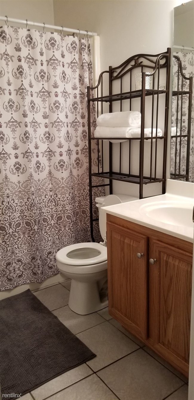 Building Photo - 3 br, 2 bath Condo - 313 Hannah Dr