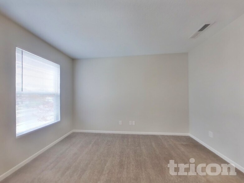 Building Photo - 7922 Hydrangea Ct