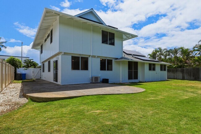 Building Photo - Spacious Aikahi Loop House in Kailua