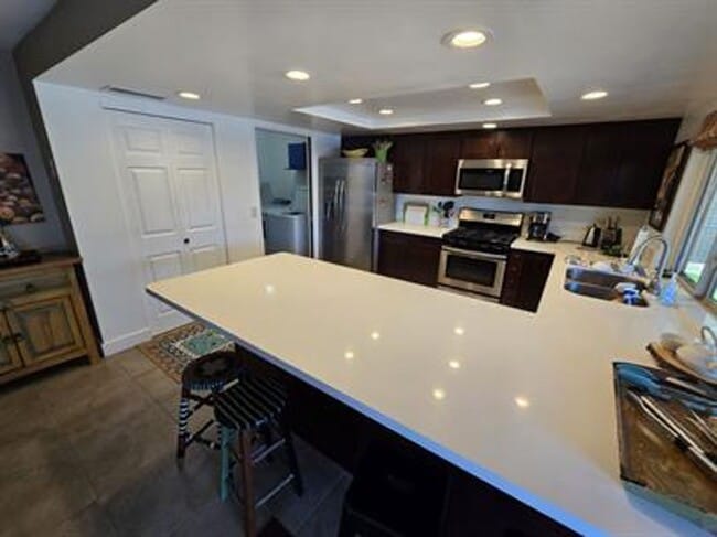 Building Photo - Beautiful Eastside Home Won't Last!!! Must See!!!