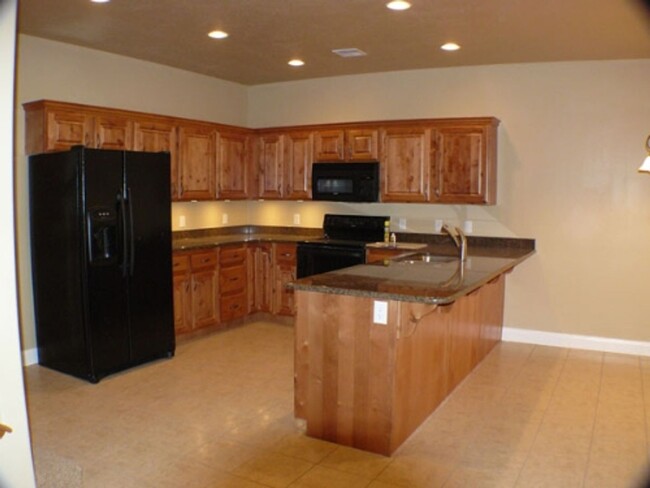 Building Photo - Beautiful 3 bedroom In Washington Utah