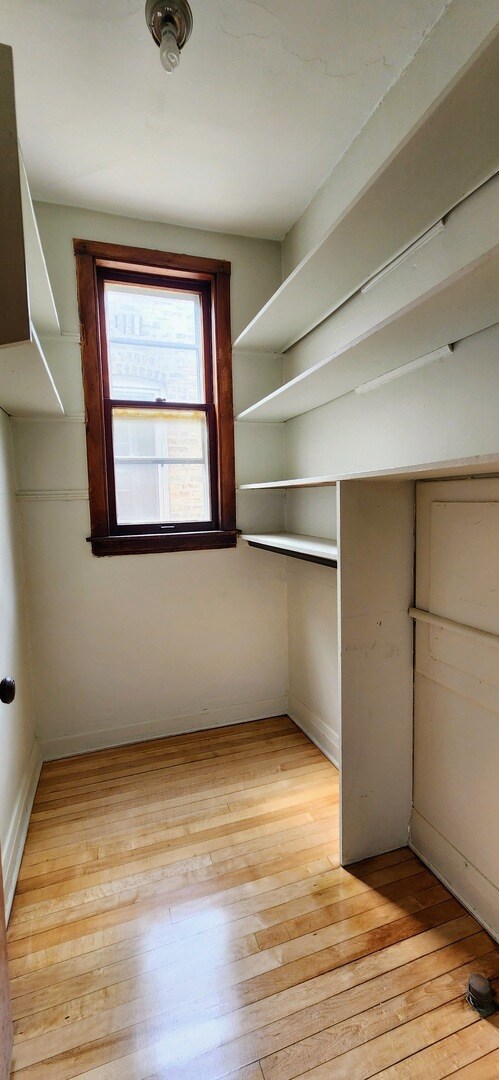 Building Photo - 4856 W Dakin St