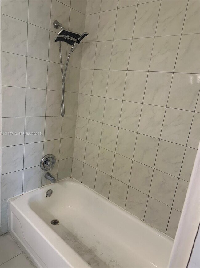 Building Photo - 1624 NW 90th Way