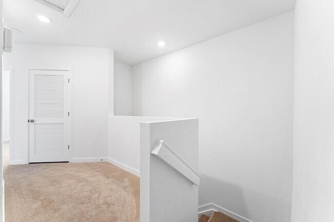 Building Photo - 5024 Elderberry St