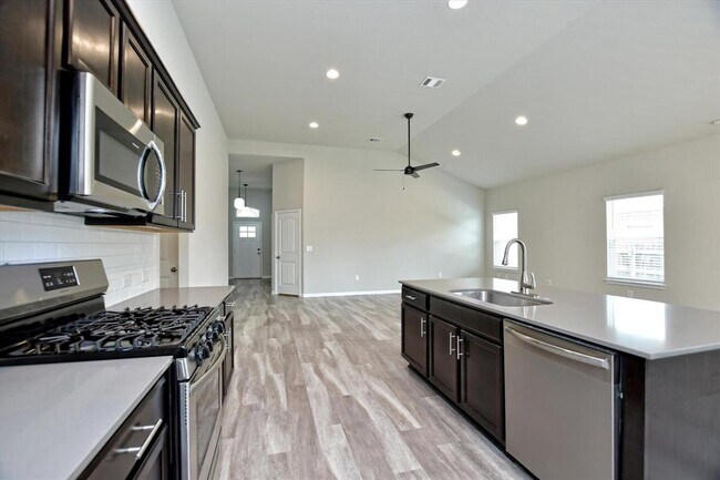 Building Photo - 4300 Porter Farm Rd