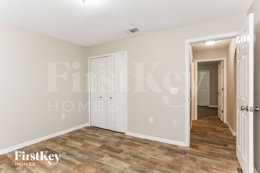 Building Photo - 2683 Cobblestone Forest Cir E