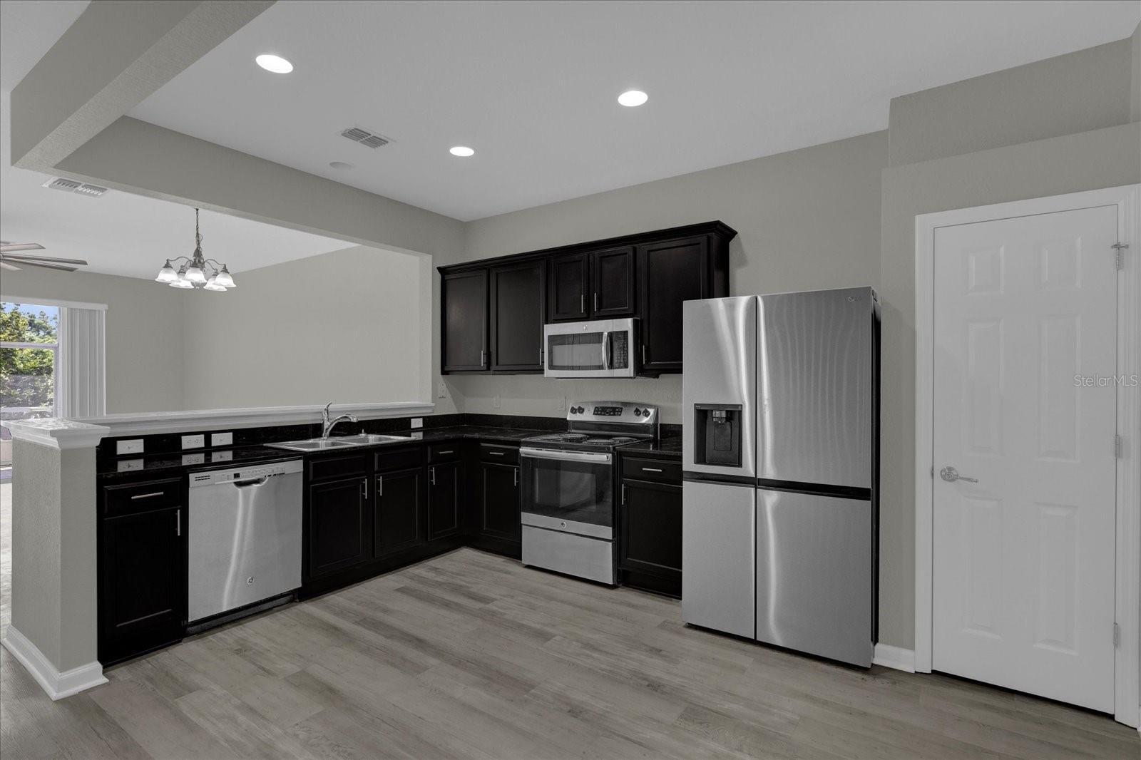 Building Photo - 4500 SW 52nd Cir