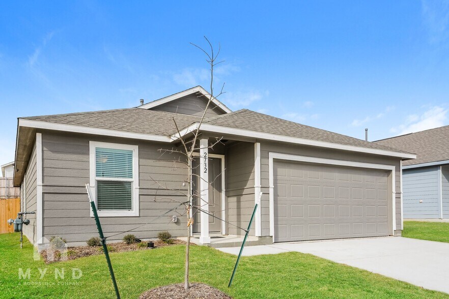 Building Photo - 2732 Ctr Crk Ln