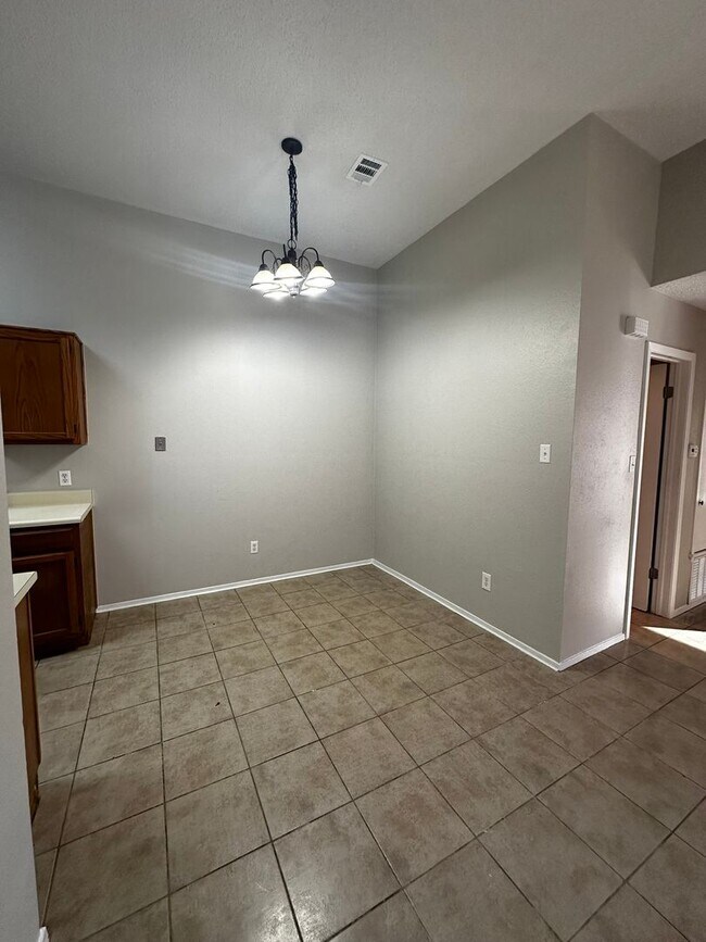 Building Photo - Carroll Properties (2606 Howellwood Way)