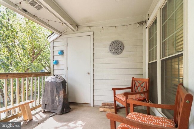 Building Photo - 12160 Penderview Terrace