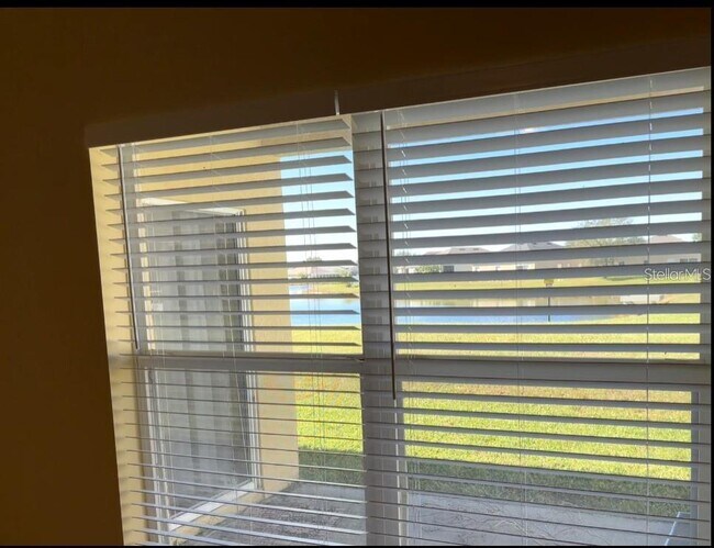 Building Photo - 1008 Hacienda Cir