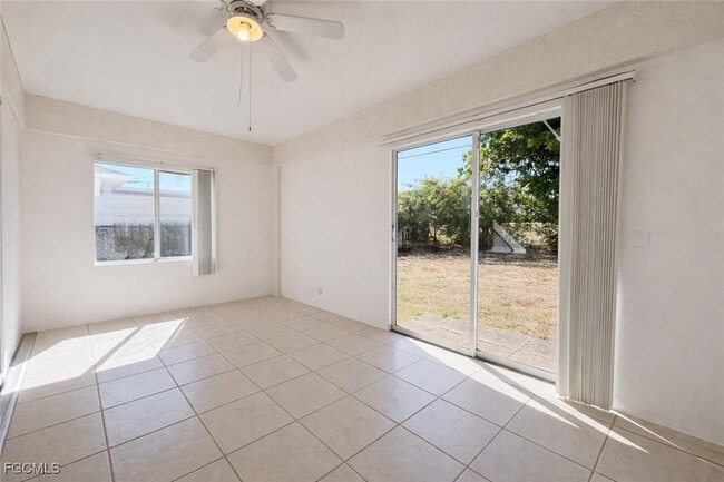 Building Photo - 3216 SW 7th Pl