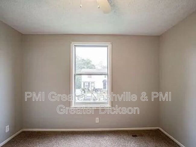 Building Photo - 135 Brenda Ln