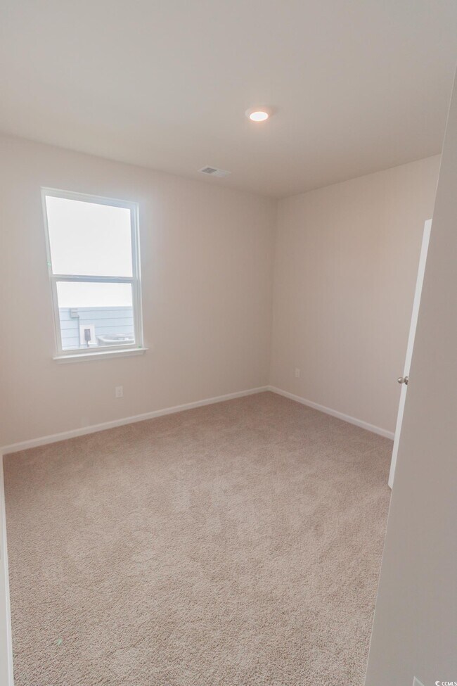 Building Photo - 540 Duvall St