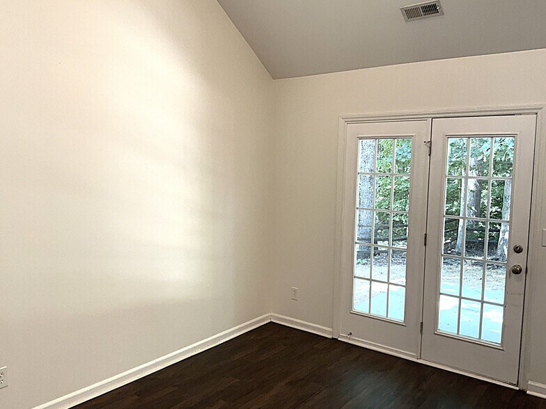 Building Photo - 7210 Quail Hunt Dr