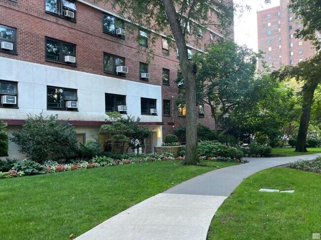 Building Photo - 1 bedroom in Brooklyn NY 11201