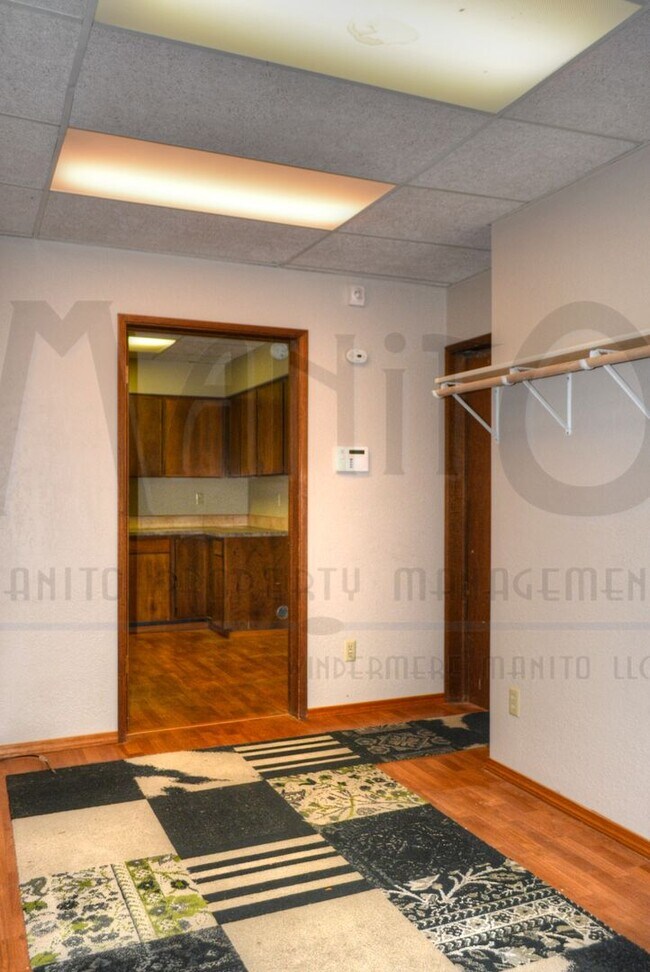 Building Photo - **COMING SOON** Spacious Wandermere Area Home