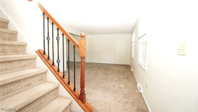 Building Photo - 5907 Sunset Dr