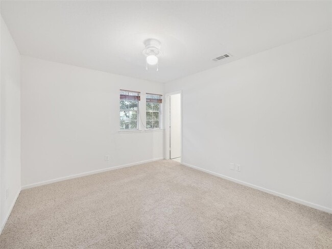 Building Photo - 7611 Woodthrush Dr