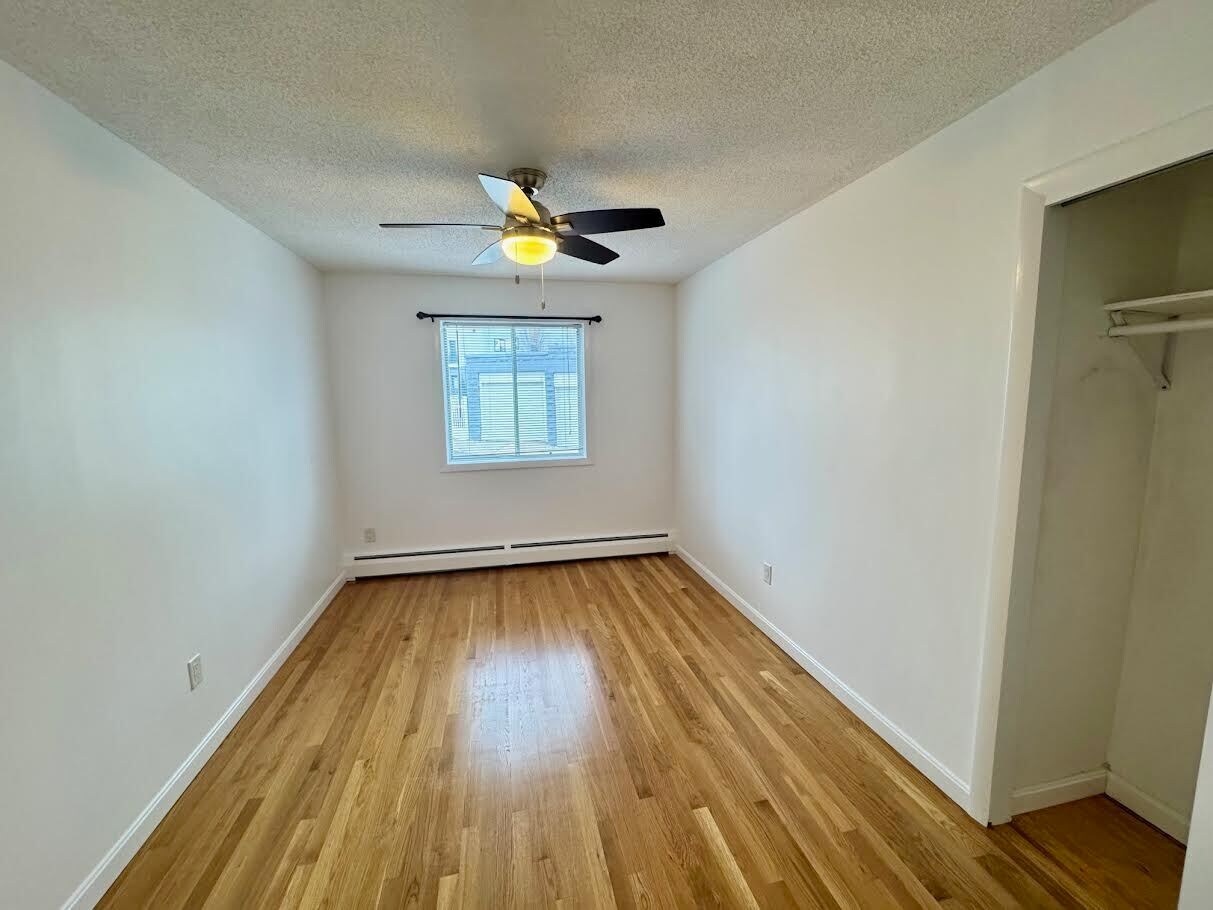 Building Photo - 48 Dane St