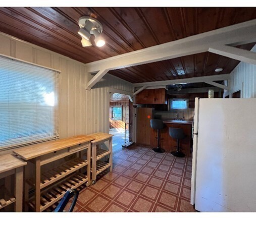 Building Photo - 22 Saumur Ln