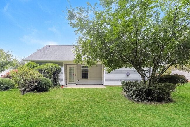 Building Photo - 18348 Peyton Ln