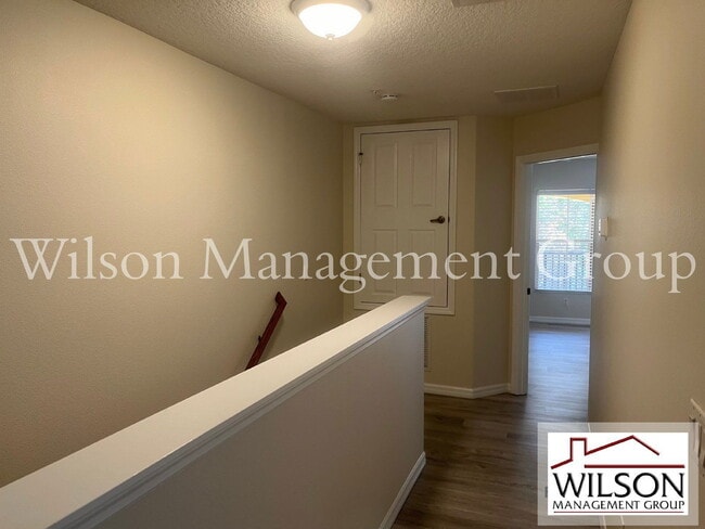 Building Photo - 4935 Luge Ln