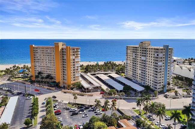 Building Photo - 400 N Riverside Dr