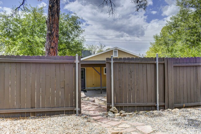 Building Photo - Home for Rent in Prescott!  - Alley Parking