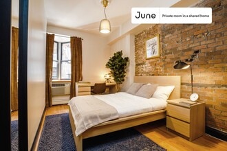 Building Photo - Room in Shared 3 bed/1 bath home in Hell's Kitchen