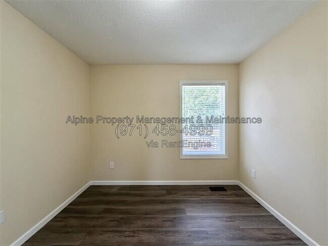 Building Photo - 13649 SW Packard Ln