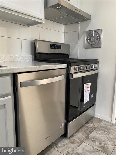 Building Photo - Updated Condo with Premium Amenities