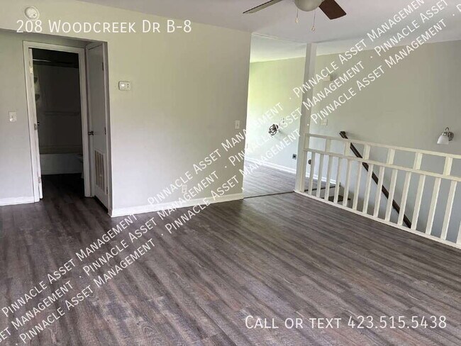 Building Photo - 208 Woodcreek Rd