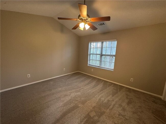 Building Photo - 115 Yatley Ct