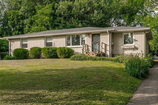 Primary Photo - 1813 Welcome Ln