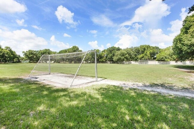 Building Photo - 7005 Cohasset Cir