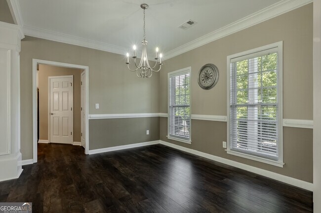 Building Photo - 120 Rosebay Ln