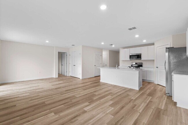 Building Photo - Be the first to rent this new 3BR 2BA home in SW Ocala!
