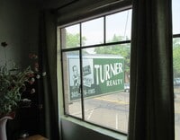 Building Photo - 425 Coffman St