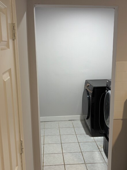 Building Photo - 3436 Benton Blvd