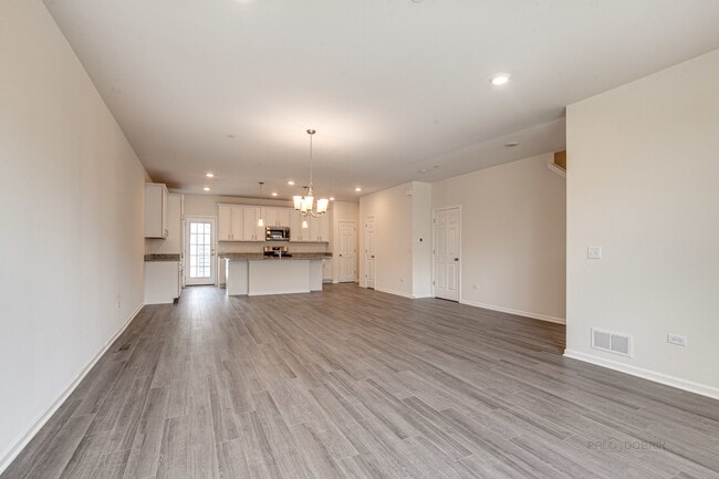 Building Photo - 264 Hoffmann Dr