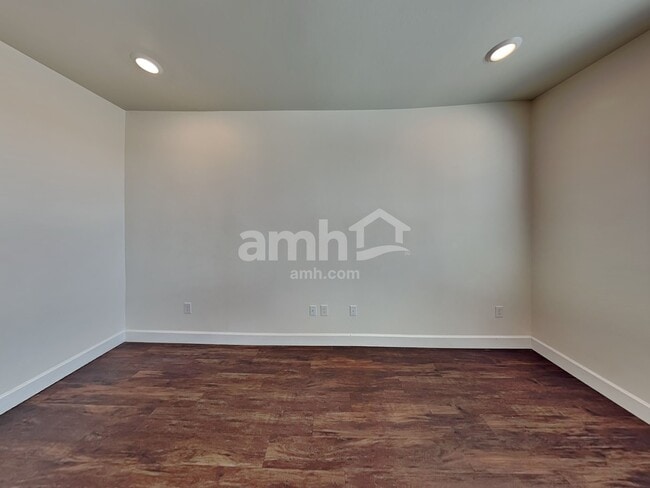 Building Photo - 7500 S Via Bombachas