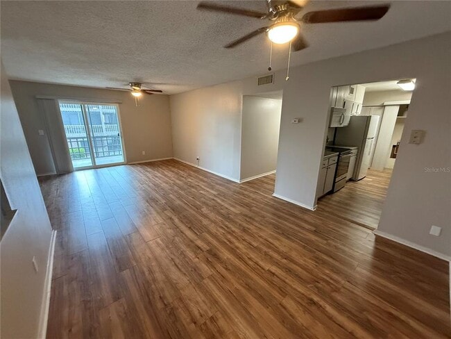 Building Photo - 6519 W Newberry Rd