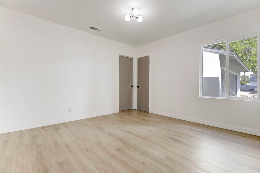 Building Photo - 8051 Etiwanda Ave