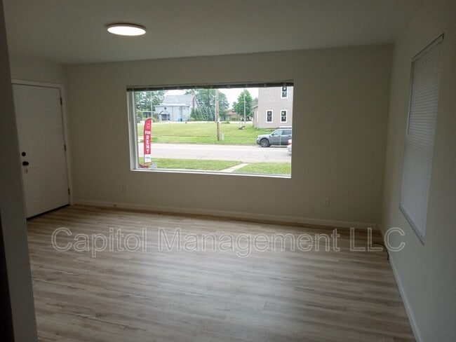 Building Photo - 801 N Capitol Ave