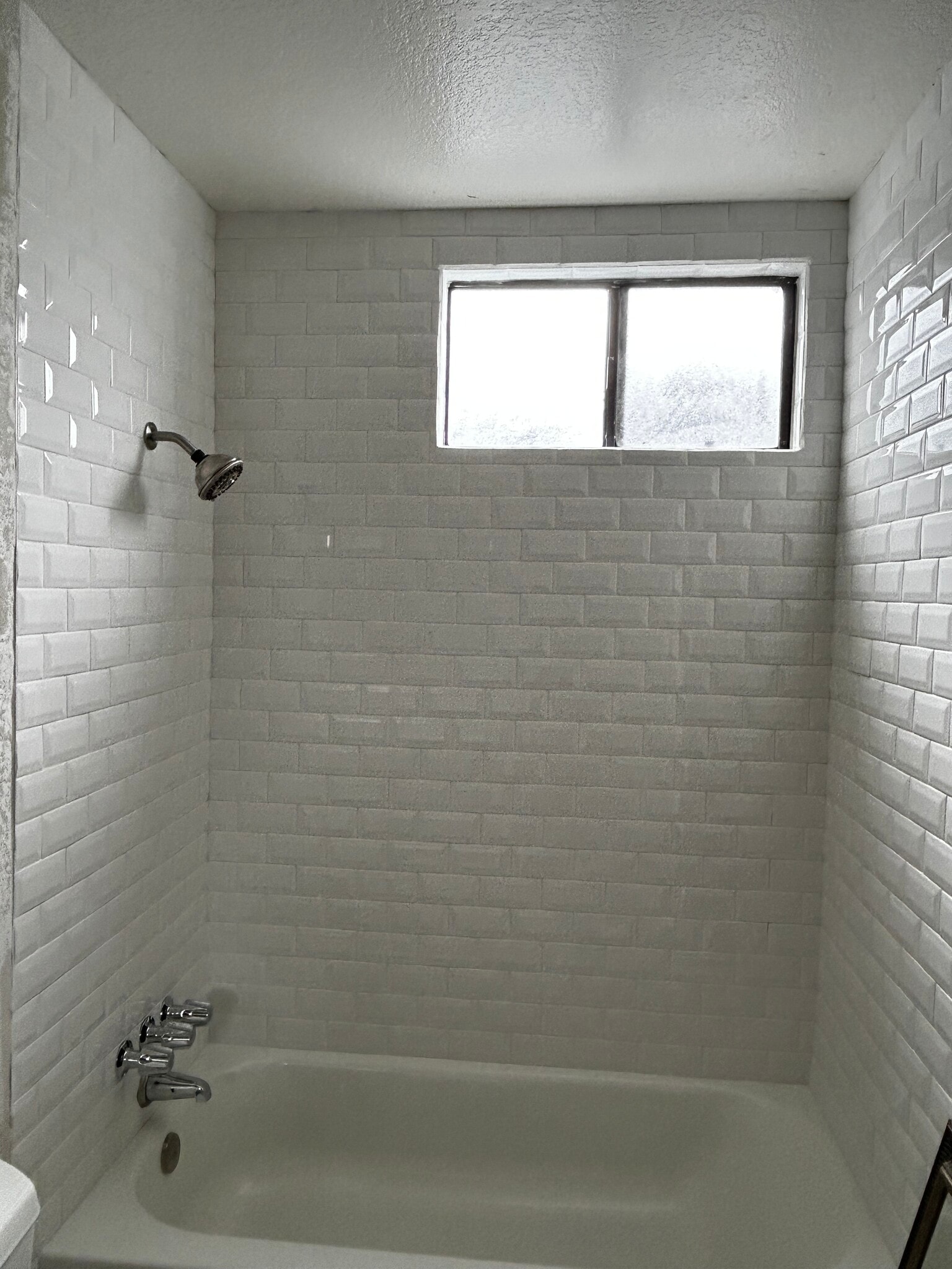 Building Photo - 220 Marguerita Ave